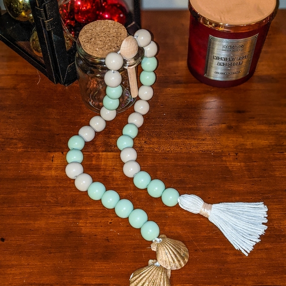 Wood Bead Garland with Gold Shell - Picture 3 of 5